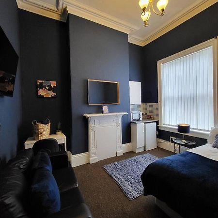 Large Digbeth Double Room Shared Bathroom 伯明翰 外观 照片