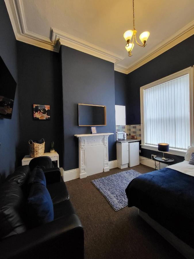 Large Digbeth Double Room Shared Bathroom 伯明翰 外观 照片